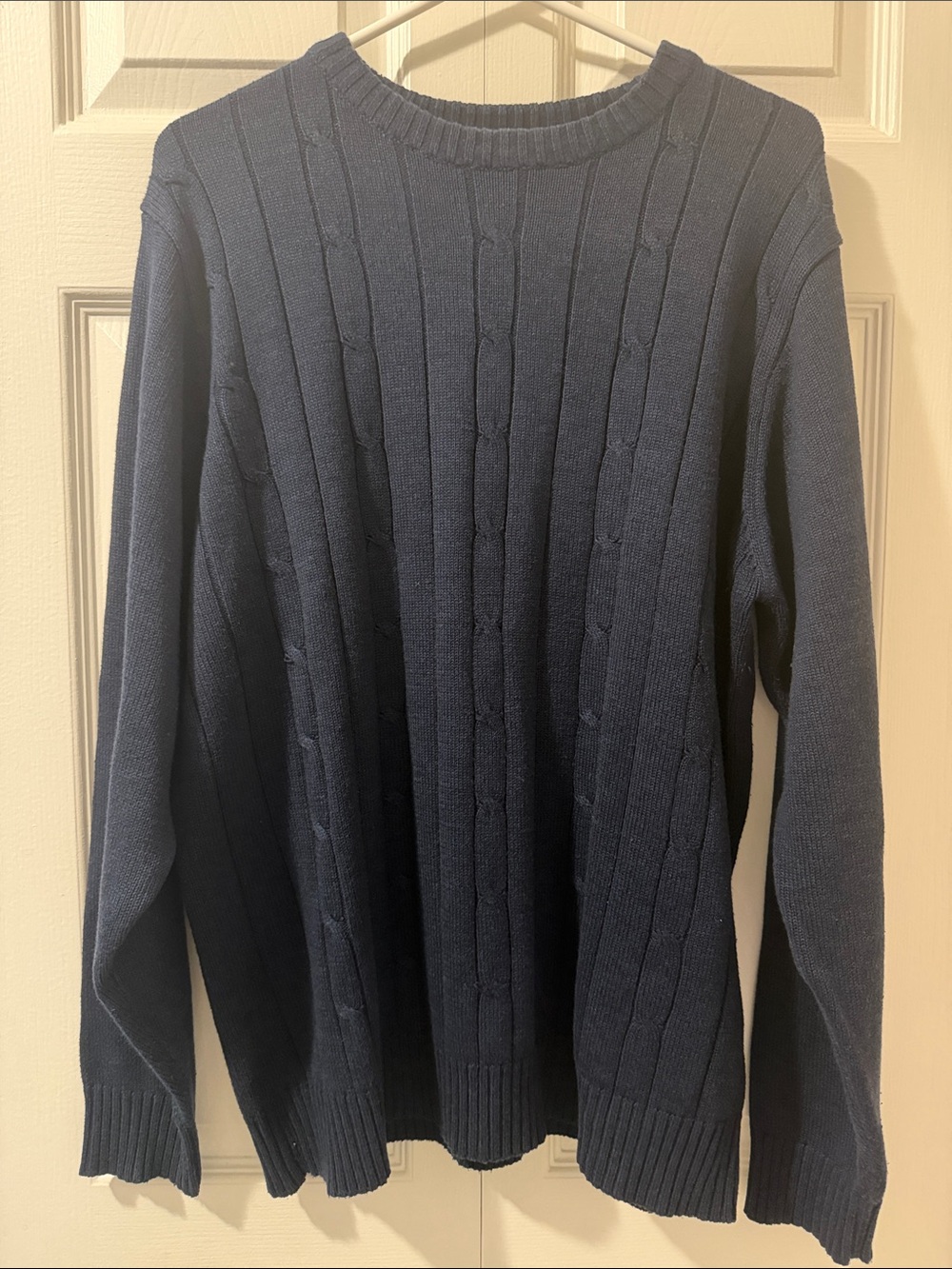 Oscar de la Renta Men’s Navy Ribbed Cable-Knit Crewneck Sweater Size L